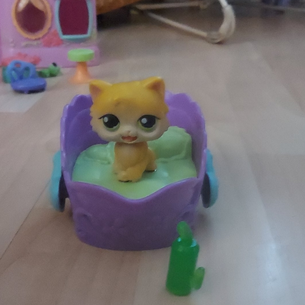 LPS  cat magic mover with accessories